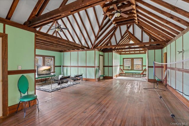 121 S Jamesport Avenue, South Jamesport, NY 11970