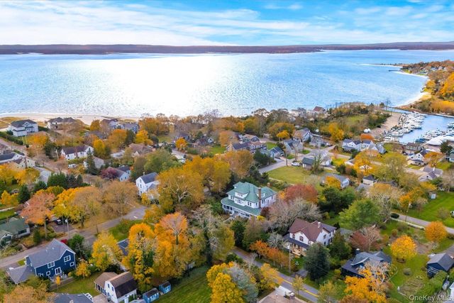 121 S Jamesport Avenue, South Jamesport, NY 11970