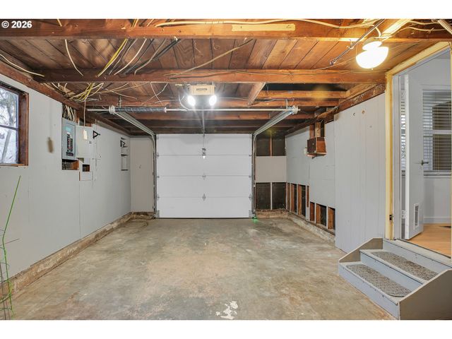 5941 Sw NEBRASKA St, Portland, OR 97221