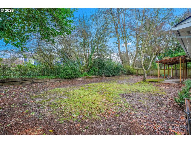 5941 Sw NEBRASKA St, Portland, OR 97221