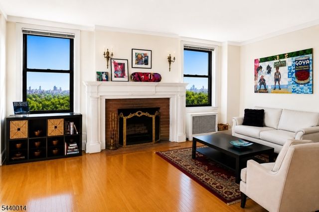 375 Mt Prospect Ave 7DE, Newark City, NJ 07104