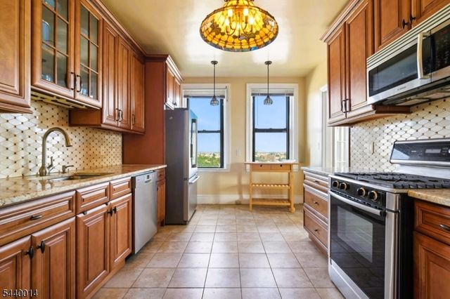 375 Mt Prospect Ave 7DE, Newark City, NJ 07104