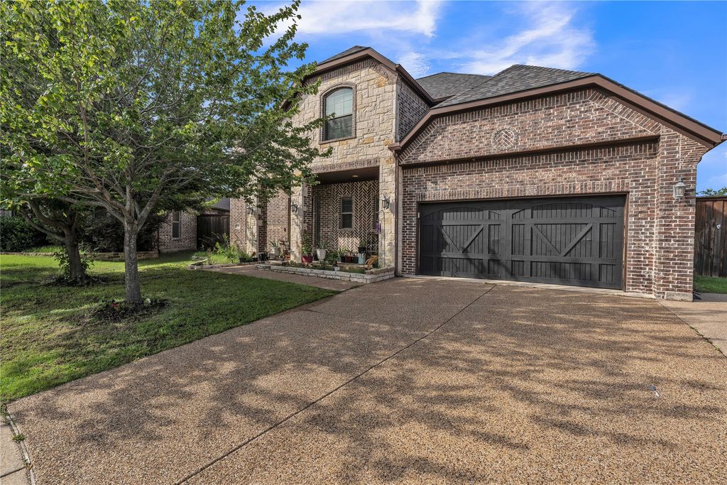 800 Goose Court, Forney, TX 75126