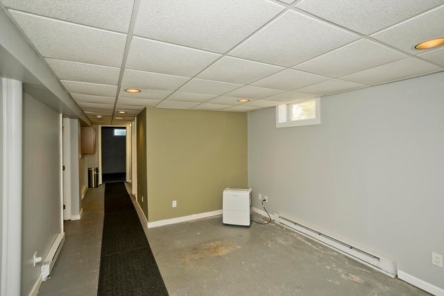 52 Harkness Ave, East Longmeadow, MA 01028