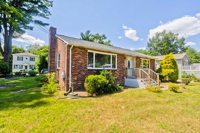52 Harkness Ave, East Longmeadow, MA 01028