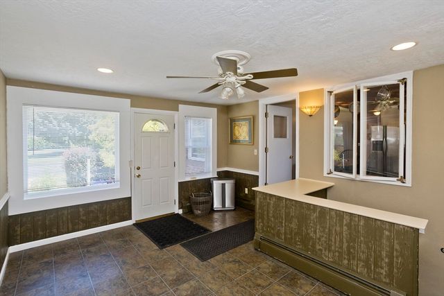 52 Harkness Ave, East Longmeadow, MA 01028