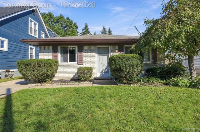 5970 N Silvery Lane, Dearborn Heights, MI 48127
