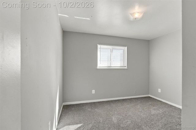 5970 N Silvery Lane, Dearborn Heights, MI 48127
