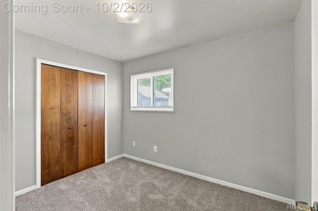 5970 N Silvery Lane, Dearborn Heights, MI 48127