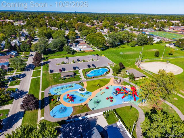 5970 N Silvery Lane, Dearborn Heights, MI 48127