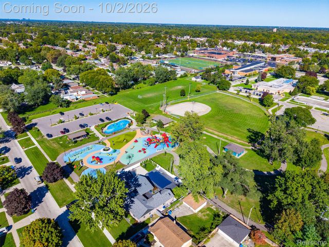 5970 N Silvery Lane, Dearborn Heights, MI 48127