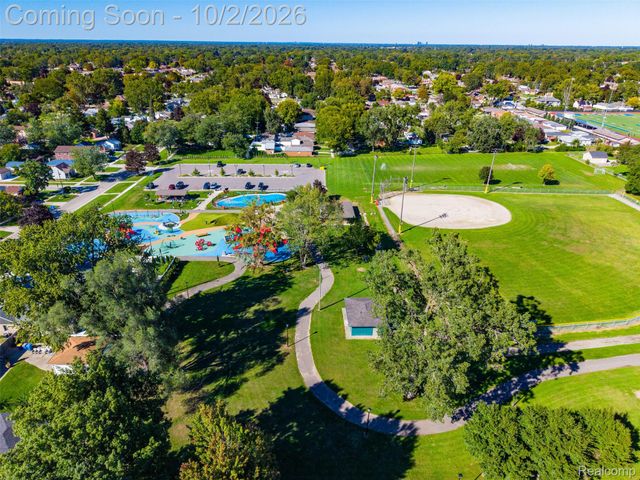 5970 N Silvery Lane, Dearborn Heights, MI 48127