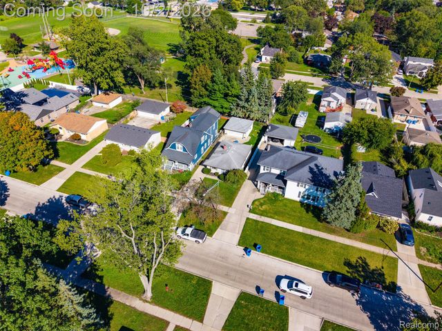 5970 N Silvery Lane, Dearborn Heights, MI 48127