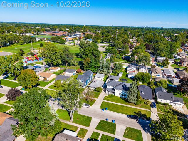 5970 N Silvery Lane, Dearborn Heights, MI 48127