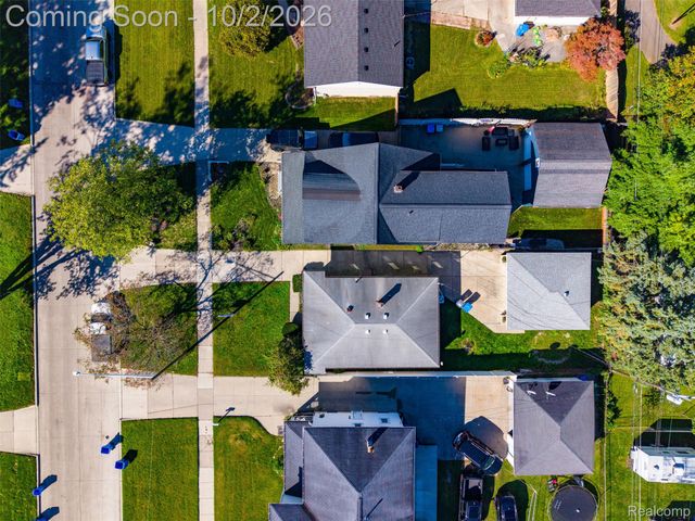 5970 N Silvery Lane, Dearborn Heights, MI 48127