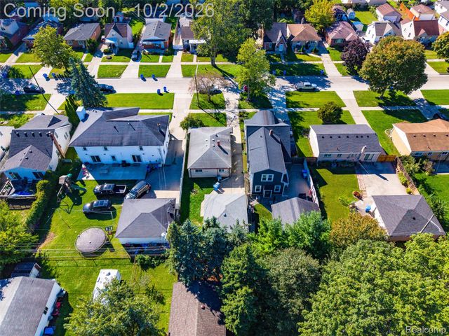 5970 N Silvery Lane, Dearborn Heights, MI 48127