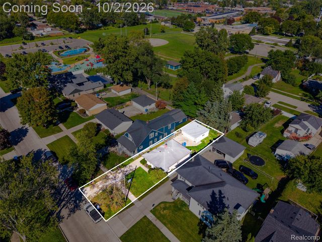 5970 N Silvery Lane, Dearborn Heights, MI 48127