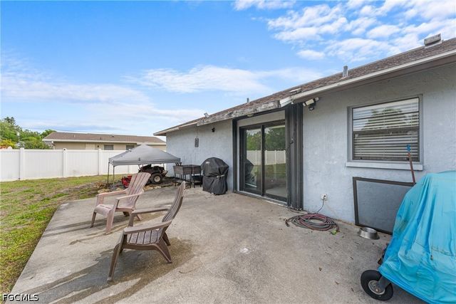 2239 Lotus RD, Fort Myers, FL 33905