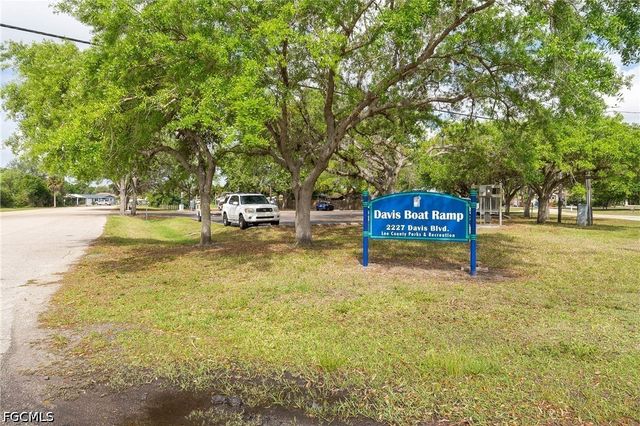 2239 Lotus RD, Fort Myers, FL 33905