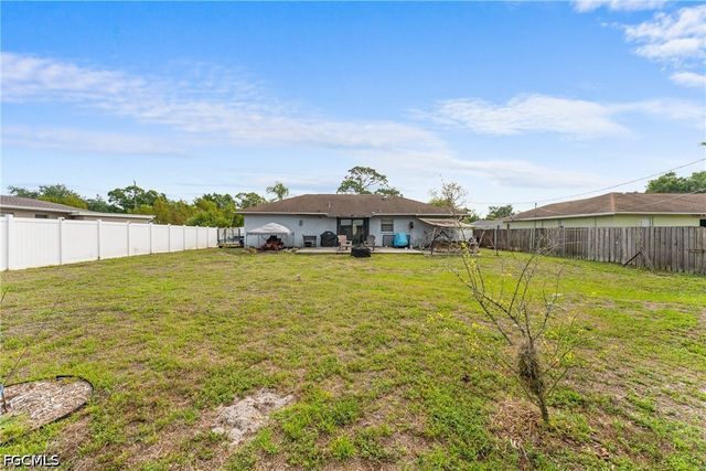 2239 Lotus RD, Fort Myers, FL 33905