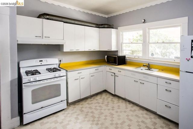 1643 Oxford ST, Berkeley, CA 94709