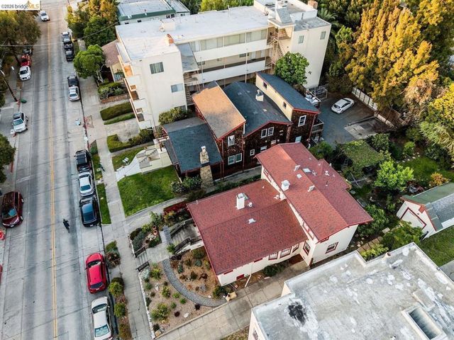 1643 Oxford ST, Berkeley, CA 94709