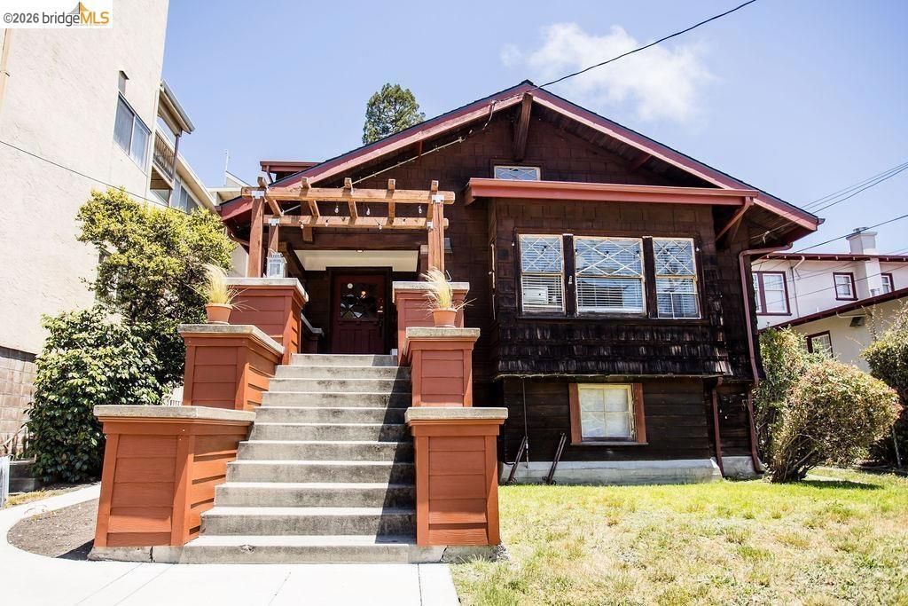 1643 Oxford ST, Berkeley, CA 94709
