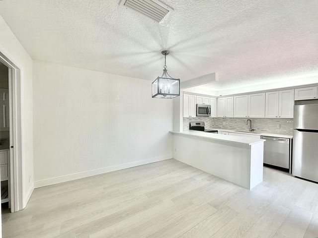 255 Lake Arbor Drive, Palm Springs, FL 33461