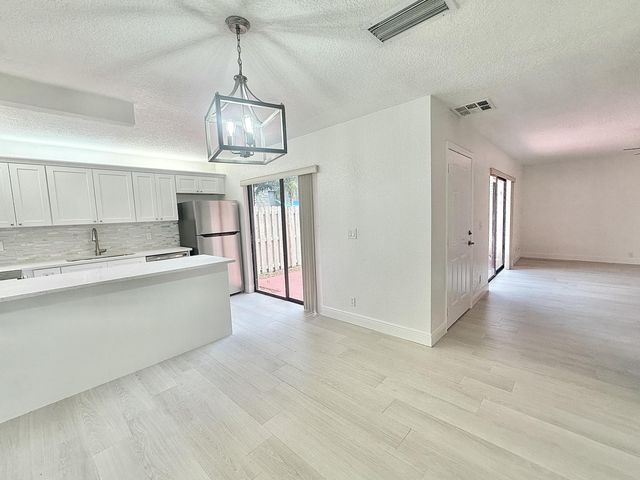 255 Lake Arbor Drive, Palm Springs, FL 33461
