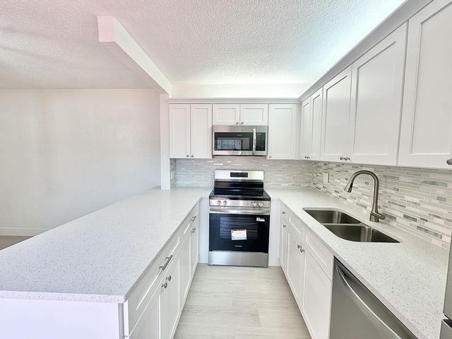 255 Lake Arbor Drive, Palm Springs, FL 33461