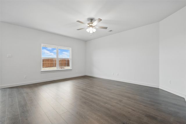 126 Patrick Henry Drive, Venus, TX 76084