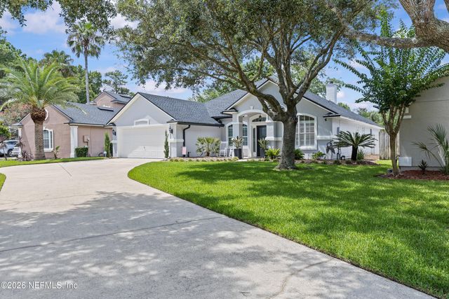 728 E CUMBERLAND Court, St. Johns, FL 32259
