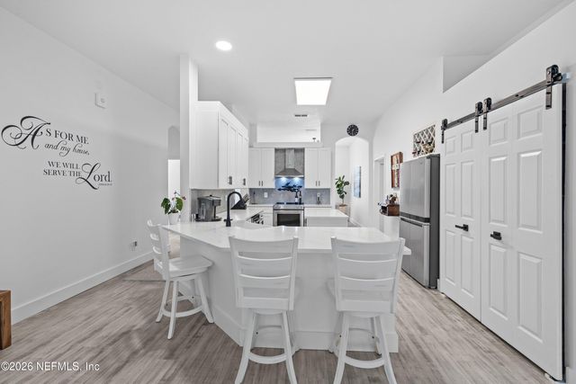 728 E CUMBERLAND Court, St. Johns, FL 32259