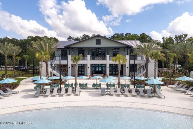 728 E CUMBERLAND Court, St. Johns, FL 32259