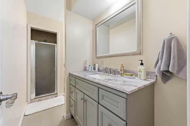 501 S Springlake Ln, Wichita, KS 67230