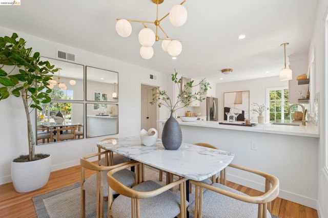 1978 Tiffin Rd, Oakland, CA 94602