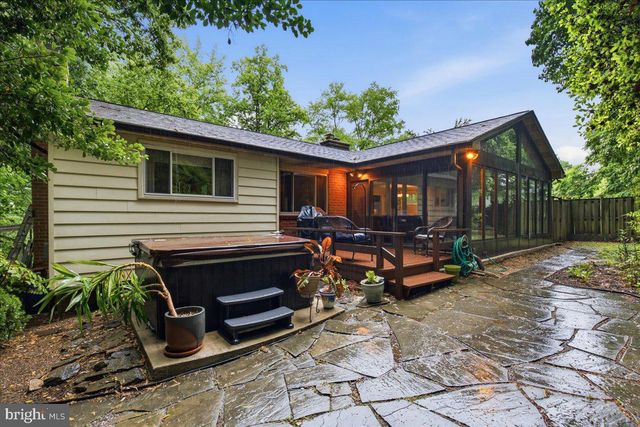 10802 LOCKRIDGE DR, Silver Spring, MD 20901