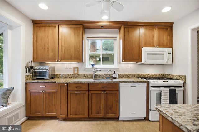10802 LOCKRIDGE DR, Silver Spring, MD 20901