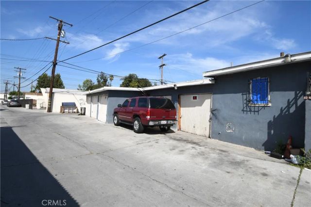 19 E 69th Street, Long Beach, CA 90805