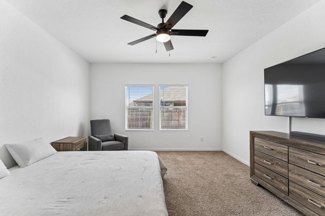 2724 Sierra Chicas LN, Seguin, TX 78155