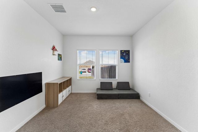2724 Sierra Chicas LN, Seguin, TX 78155