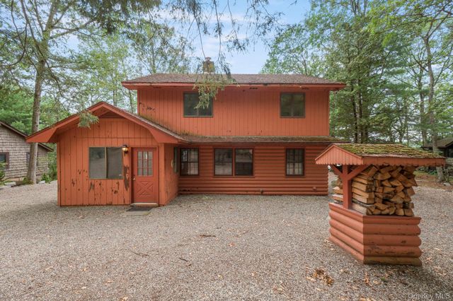 194 Canal Road, Wurtsboro, NY 12790