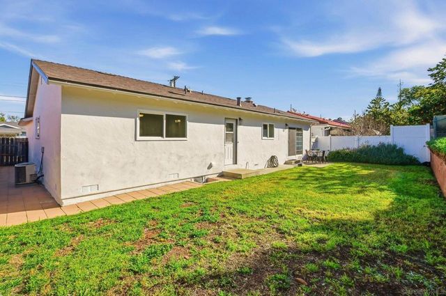 8637 Jenny Avenue, San Diego, CA 92123