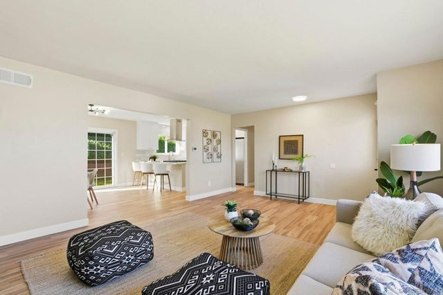 8637 Jenny Avenue, San Diego, CA 92123