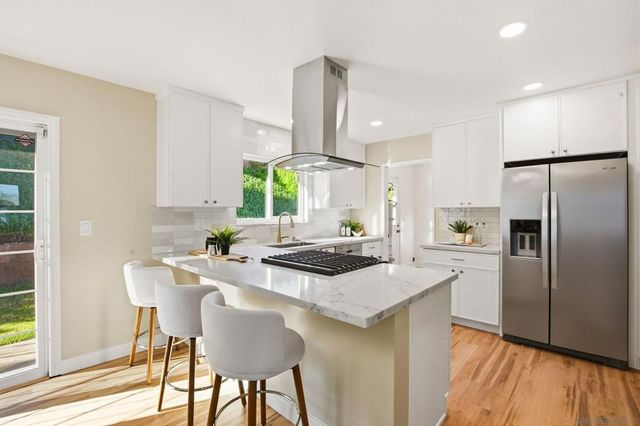 8637 Jenny Avenue, San Diego, CA 92123