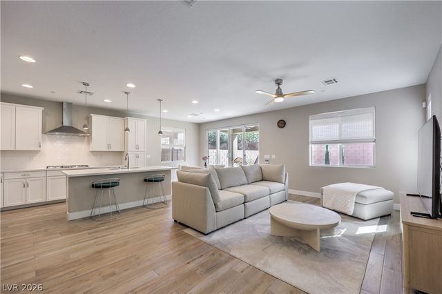 6591 Dove Point Place, Las Vegas, NV 89130