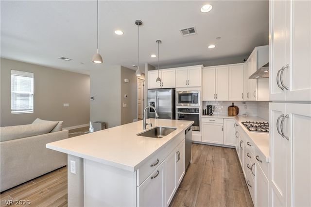 6591 Dove Point Place, Las Vegas, NV 89130