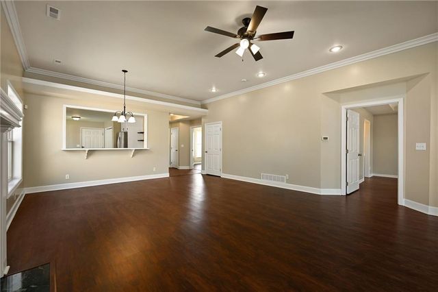 12110 Oakmont Street, Overland Park, KS 66213