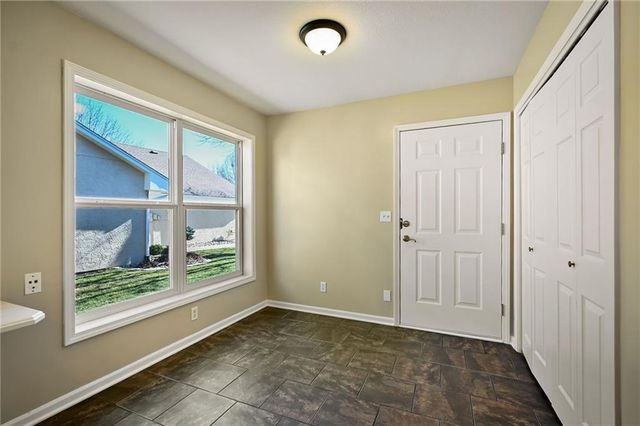 12110 Oakmont Street, Overland Park, KS 66213