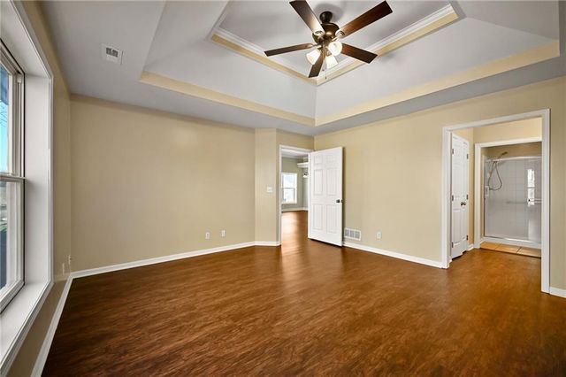 12110 Oakmont Street, Overland Park, KS 66213